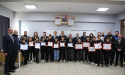 Uşak'ta 63 bin 453 öğrenci karne sevinci yaşadı!