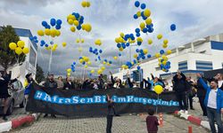 İzmir'de lösemi hastası 3 yaşındaki Afra için gökyüzüne balonlar bırakıldı