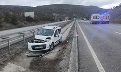 Kütahya’da trafik kazası; 3 yaralı!