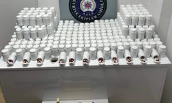 İzmir'de yasaklı maddeye vurgun! 17 bin hap yakalandı!