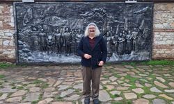 Kanadalı Gezgin Benjamin Roy, Uşak Kent Tarihi Müzesi'ni ziyaret etti