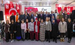 Uşak'ta MHP'nin rozet takım töreni yapıldı!