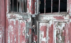 Uşak'ta gelin hamamı olarak bilinen 132 yıllık Tabakhane Hamamı satılığa çıkarıldı!