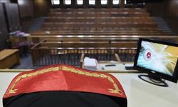 Menemen'de üst geçide zarar veren 3 kişiye dava açıldı