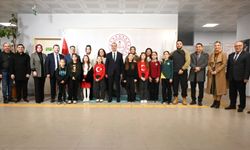 Uşak'ta İstiklâl Marşı’nı Güzel Okuma Yarışması'nda derece alan minikler belli oldu