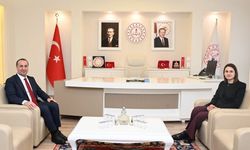 Sivaslı Kaymakamı Yurt'tan Milli Eğitim Müdürü Yücel'e Ziyaret