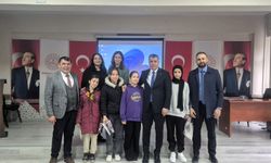 Banaz Kaymakamlığı yarışmada dereceye giren öğrencileri ödüllendirdi derc