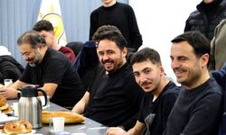 AK Parti Uşak İl Yönetimi, gençlerle sahurda buluştu