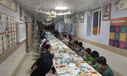 Karahallı'da öğrenciler iftarda buluştu