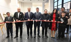 Uşak Arkeoloji Müzesi'nde “Sanatın Diliyle Değerlerimiz” Sergisi Açıldı