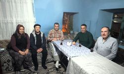 Banaz Kaymakamı Emeç'ten Ovacık Köyü'ne İftar Ziyareti