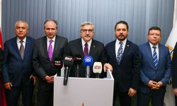 AK Parti Genel Başkan Yardımcısı Yayman, Uşak'ta partisinin il başkanlığını ziyaret etti