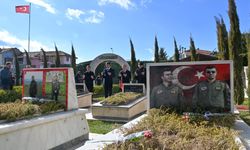 Uşak Valisi Serdar Kartal Şehitlik ve Gazileri ziyaret etti