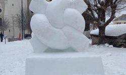 Uşak Üniversitesi Akademisyenlerinin Eserleri Avrupa’da Sergileniyor