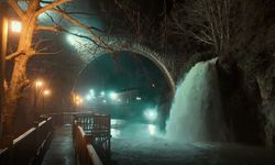 Clandras'ın ahşap yolu ışıklandırıldı !