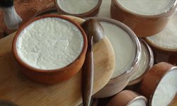 İftar ve sahurda yoğurt ve kefir gibi besinlere az da olsa yer verin!