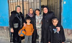 AK Parti Uşak İl Kadın Kolları, Sorkun, Dikilitaş ve Aybey'de vatandaş ziyaretlerini sürdürdü