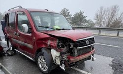 Uşak'ta Çiftlik köyü yakınlarında hafif ticari araç kaza yaptı! 6 yaralı!