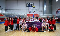 Basketbolda 18 yaş altı kızlar şampiyonası müsabakaları Uşak'ta yapıldı