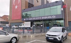 Uşak'ta lise mezunu başkan yardımcısı tartışması üzerine açıklama yaptı!