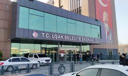 Uşak Belediyesi gibi bir emanete ihanet ederek CHP'lilerin başını öne eğdirenleri korumakla yükümlü değiliz!