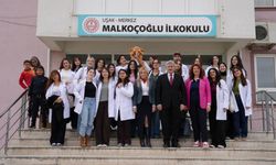 Uşak Tıp öğrencileri, Malkoçoğlu öğrencilerine hijyen eğitimi verdi