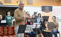 Uşak Öğretmen Akademileri’nden mest eden gece