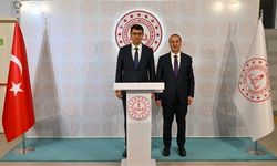 Uşak Valisi Kartal, okulların ve eğitimin genel durumunu masaya yatırdı