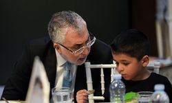 Bakan Işıkhan, Uşak'ta Dünya Yetimler Günü için verilen iftara katıldı