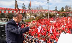 Uşak Belediyesi ve Özkan Yalım ‘Trend Topic’ oldu