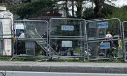 İstanbul Yapı Kredi Plaza önündeki polislere saldıran 3 kişi etkisiz hale getirildi