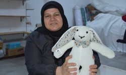 Sandıklı'da üretim yapan kadınların yaptığı ürünler, büyük ilgi görüyor