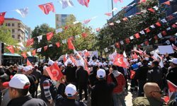 HAK-İŞ Genel Başkanı, Uşak'ın komşusu Manisa'da 1 Mayıs için konuştu