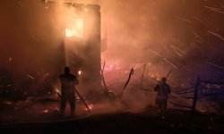 Uşak'ın komşusu Demirci'de evi yanan Fadime Nur Bilgin tedavi altına alındı