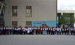 Uşak Eğitim ve Araştırma Hastanesi’nde ‘Kanser Haftası’ etkinliği