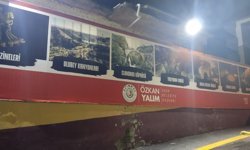 Uşak Otogar'daki Özkan Yalım afişleri dikkat çekiyor