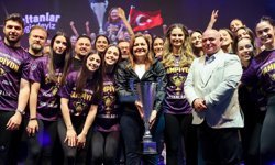 Afyonkarahisar Kadın Voleybol Takımı, Sultanlar Ligi'nde şampiyonluğu hedefliyor