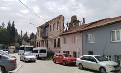 Uşak'taki tarihi evler çökmeden yeniden ayağa kaldırılmalı!