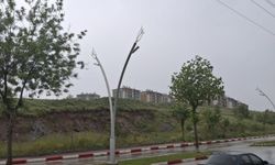 Uşak’ta görülen aralıklı yağışlar zaman zaman etkili oluyor