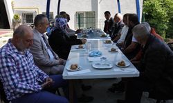 Kütahya Belediye Başkanı, Bayram boyunca ekiplerini ziyaret etti