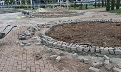 100’üncü Yıl Parkı peyzaj çalışmalarıyla çiçekleniyor