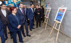 Genç iletişimcilerin ‘15 Temmuz’ manşetleri sergisi, BİK'te açıldı