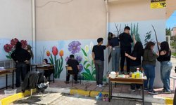 Uşak’ta “Emek Varsa Değer Vardır” duvar boyama etkinliği gerçekleştirildi