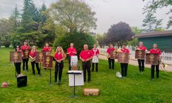 Uşak Belediye Bandosu, Atapark'ta müzik ziyafeti verdi