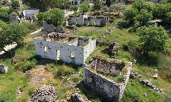 600 yıllık geçmişi olan Sandıma köyünün sokaklarını gezdiler