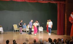 Uşak'ta engelli bireylerin hazırladığı sahne gösterileri izleyici ile buluştu