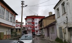 Uşak'ta şucu bucu olanlara ve rüzgara göre şekil alanlara seslendi!