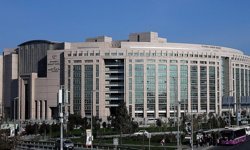 Antalya Büyükşehir Belediyesi'ne yönelik operasyonda Uşaklı bürokrat da tutuklandı!