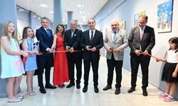 Uşak Turhan Akçay Bilim ve Sanat Merkezi’nde Yıl Sonu Resim Sergisi açıldı