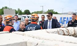Vali Kartal, Uşak’taki AFAD Merkezi’ni ziyaret etti